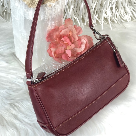 Coach Handbags - COACH Red CLASSIC Shoulder Bag/Purse Small zip top